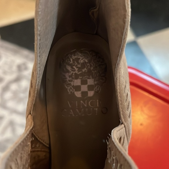 Vince Camuto Boots - Picture 3 of 3